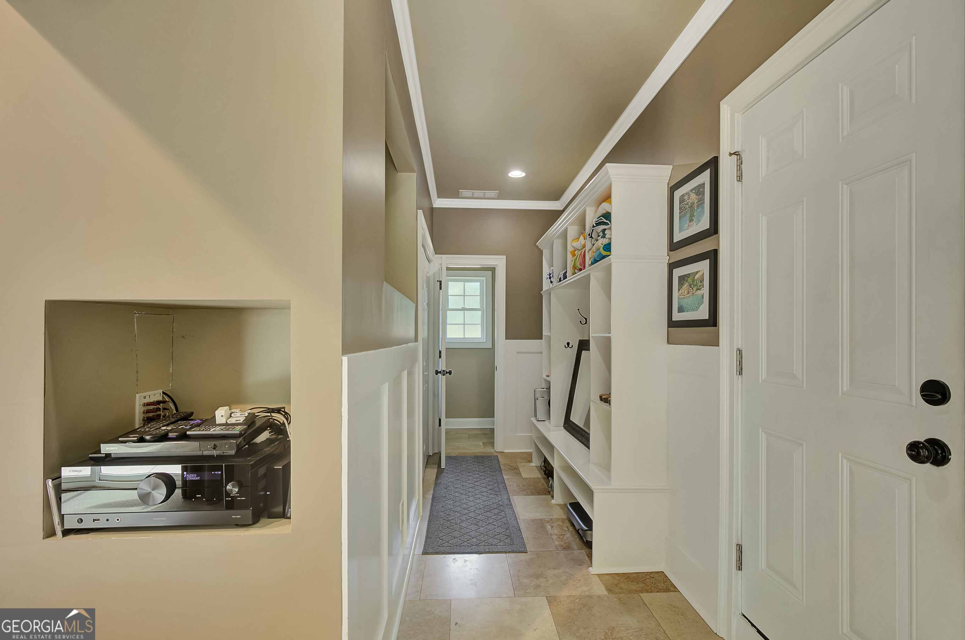 180 Shoreline Circle Property Photo 39