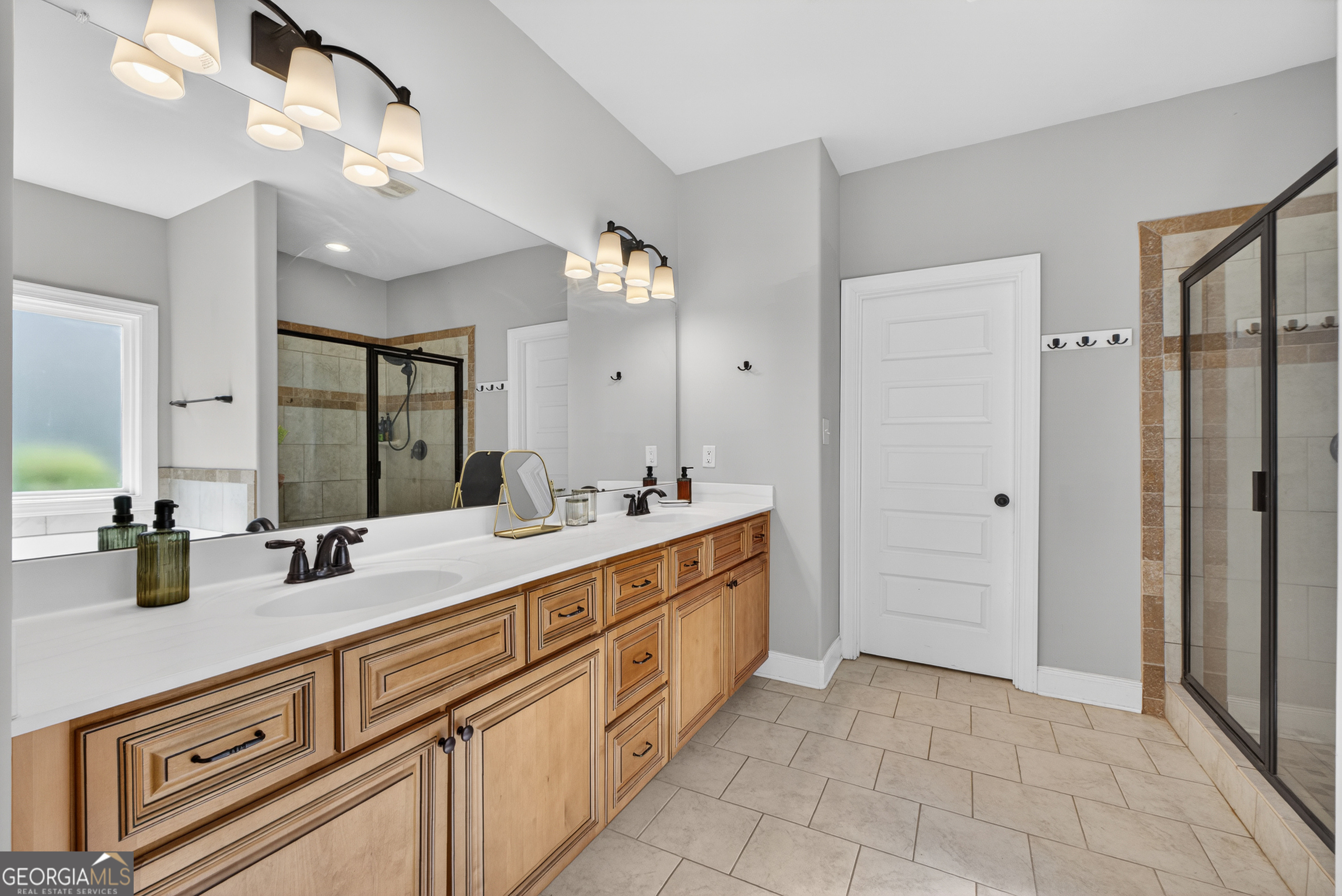 195 Southridge Property Photo 22