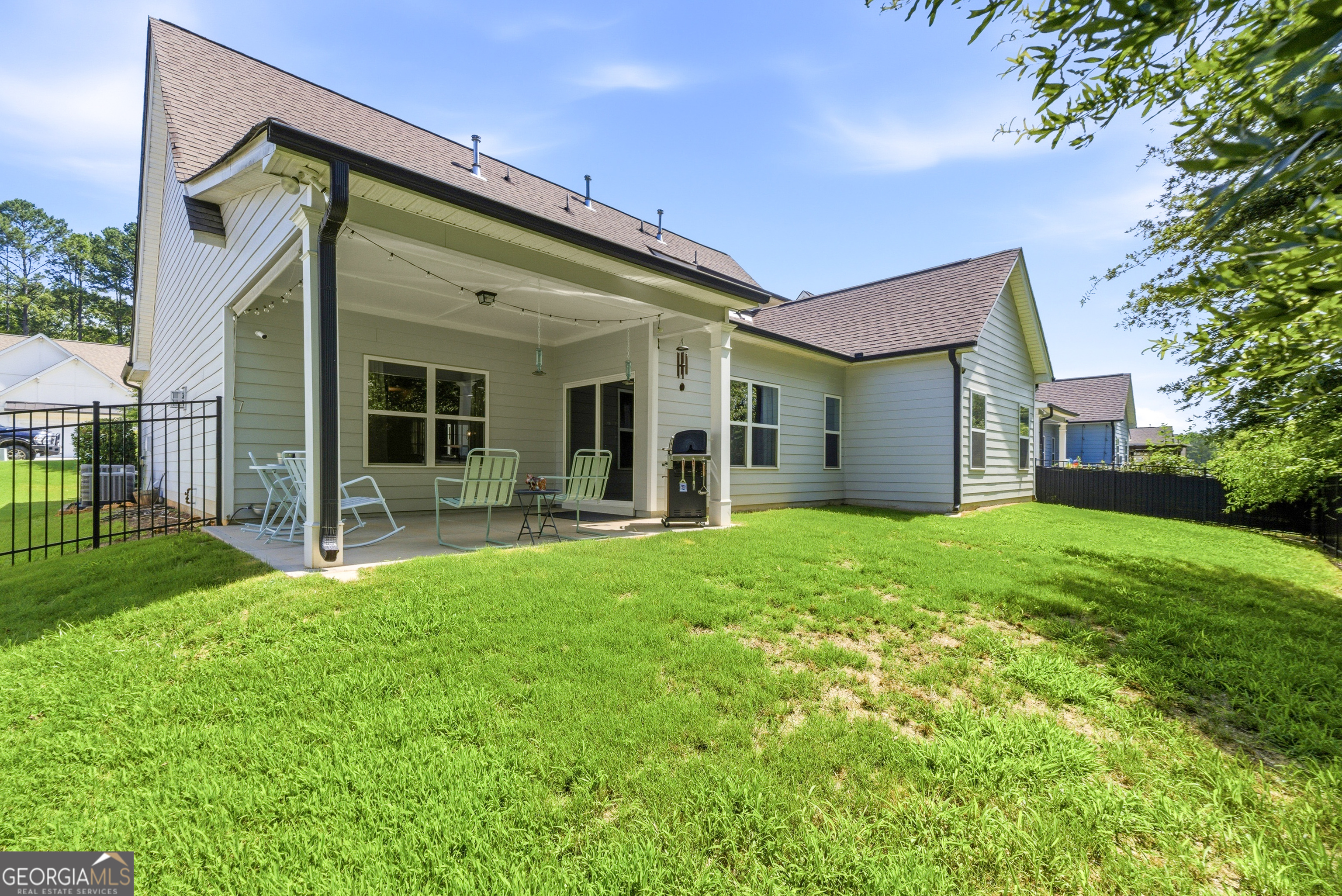 195 Southridge Property Photo 35