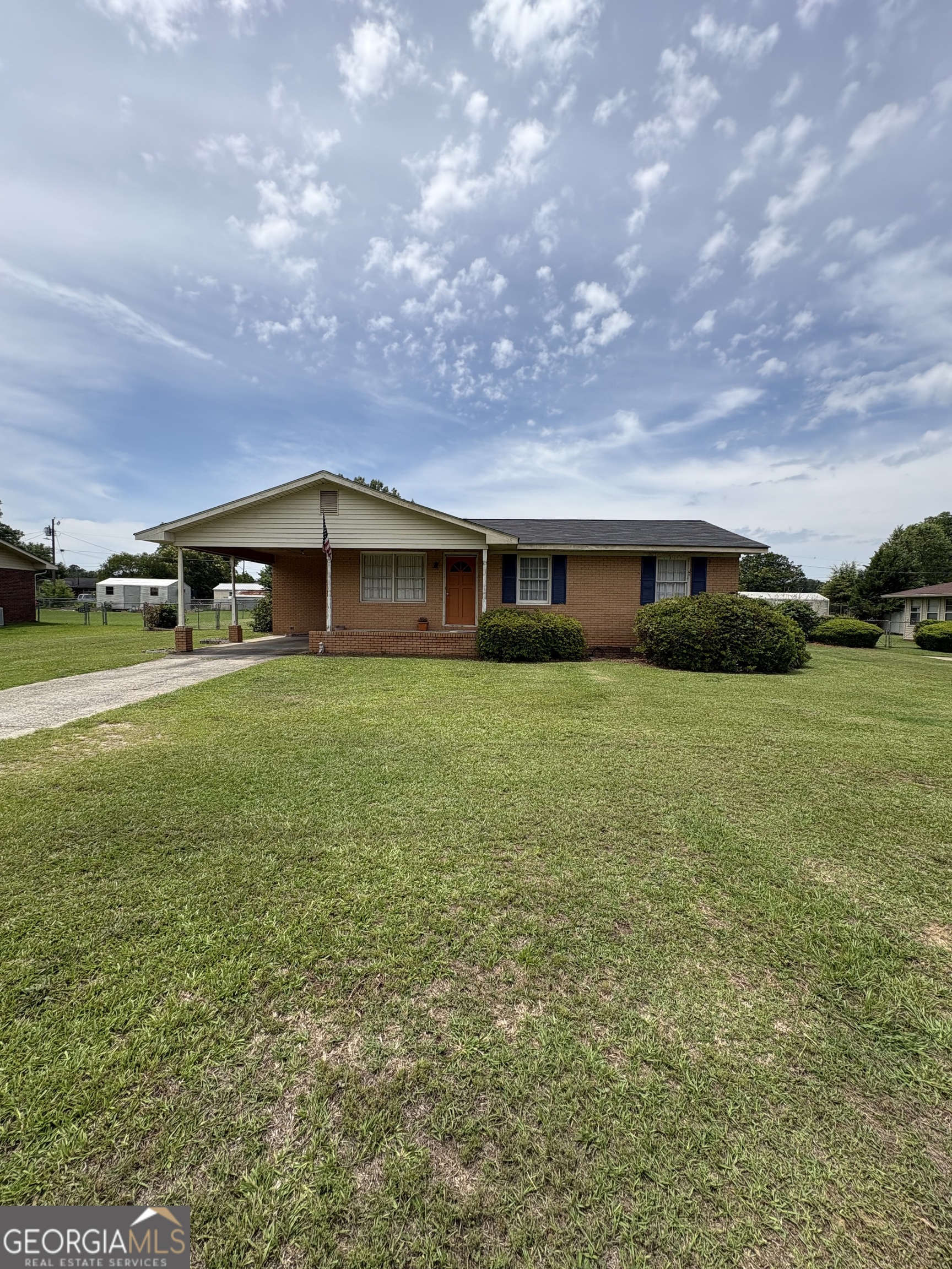 426 Moye Drive Property Photo 1