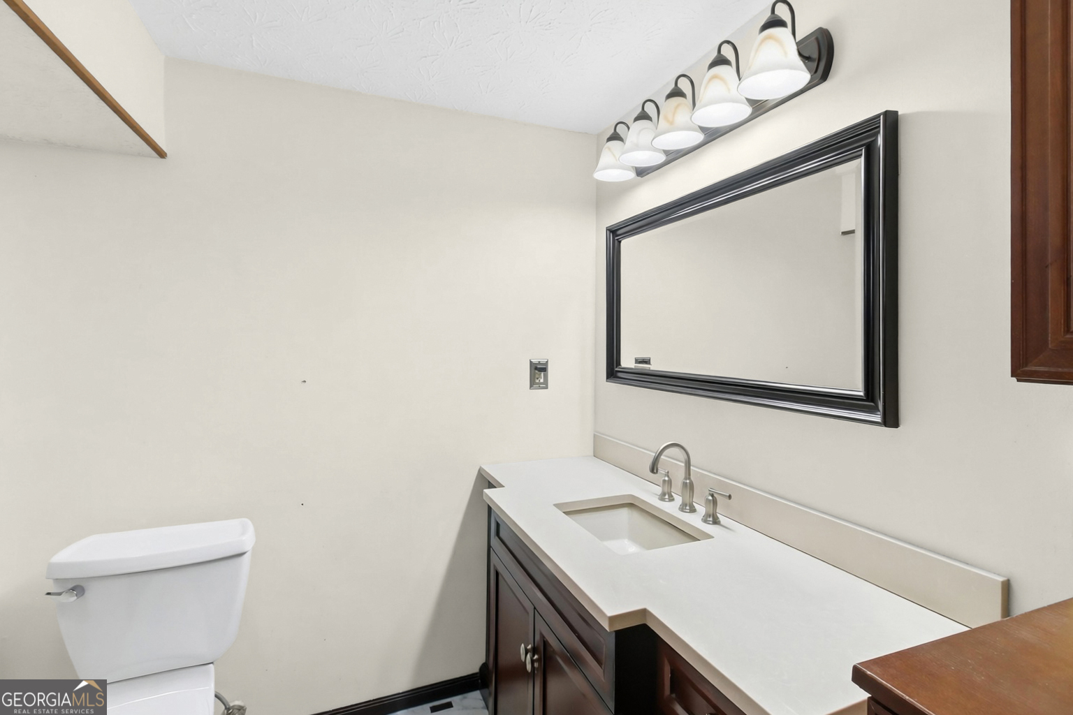 110 Hearthstone Drive Property Photo 4