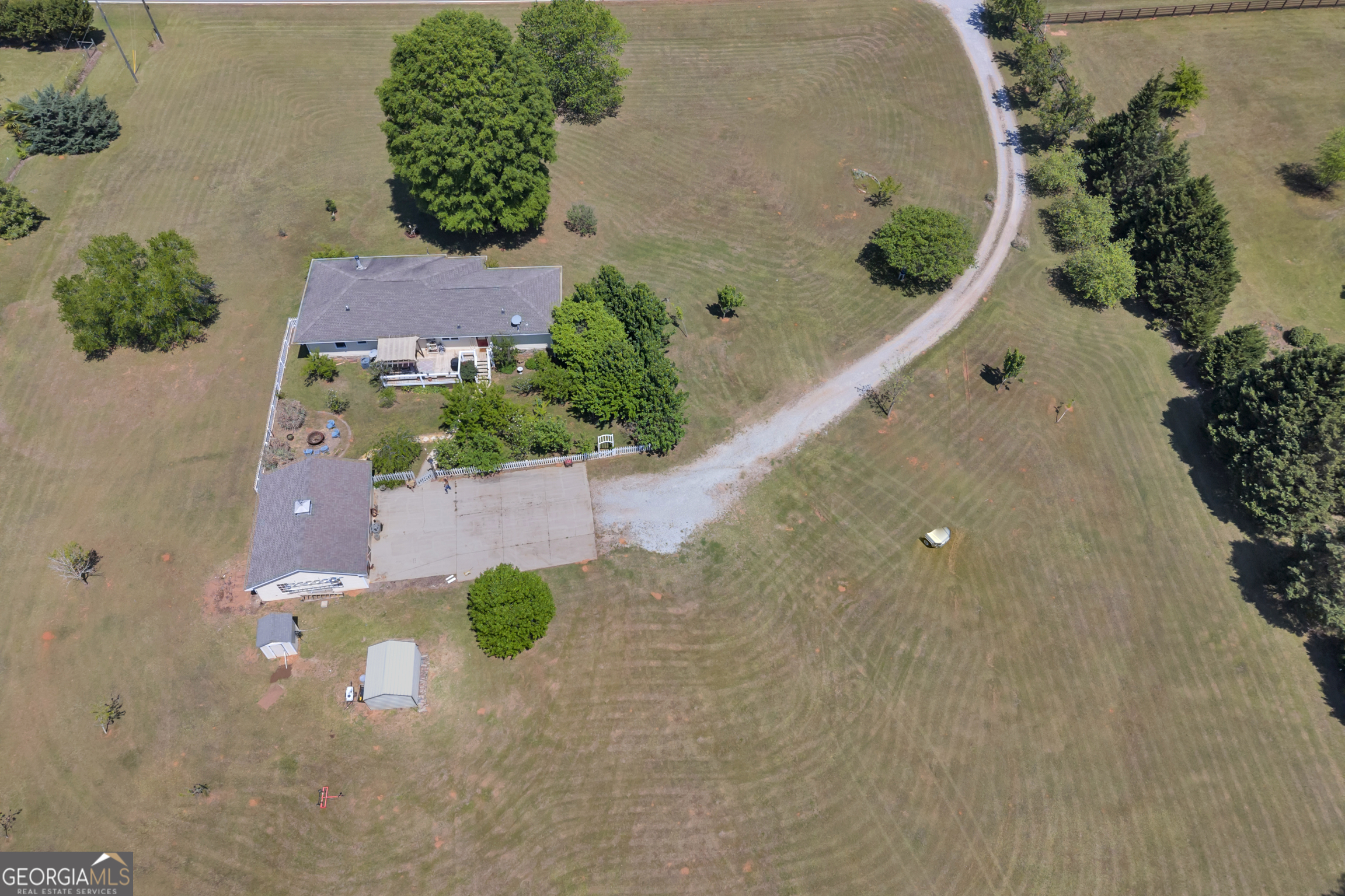 1700 Aqua Road Property Photo 4