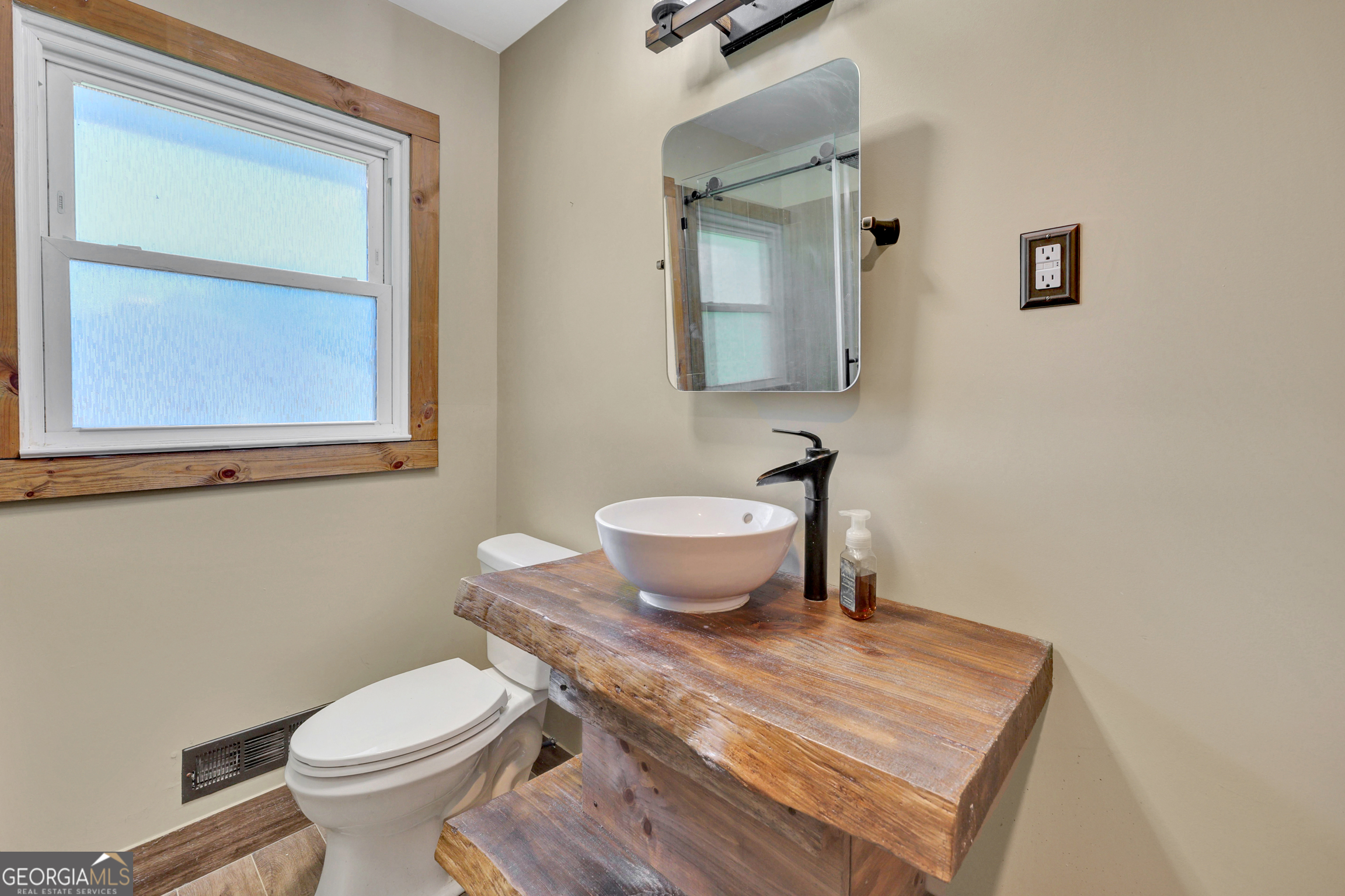 1700 Aqua Road Property Photo 35