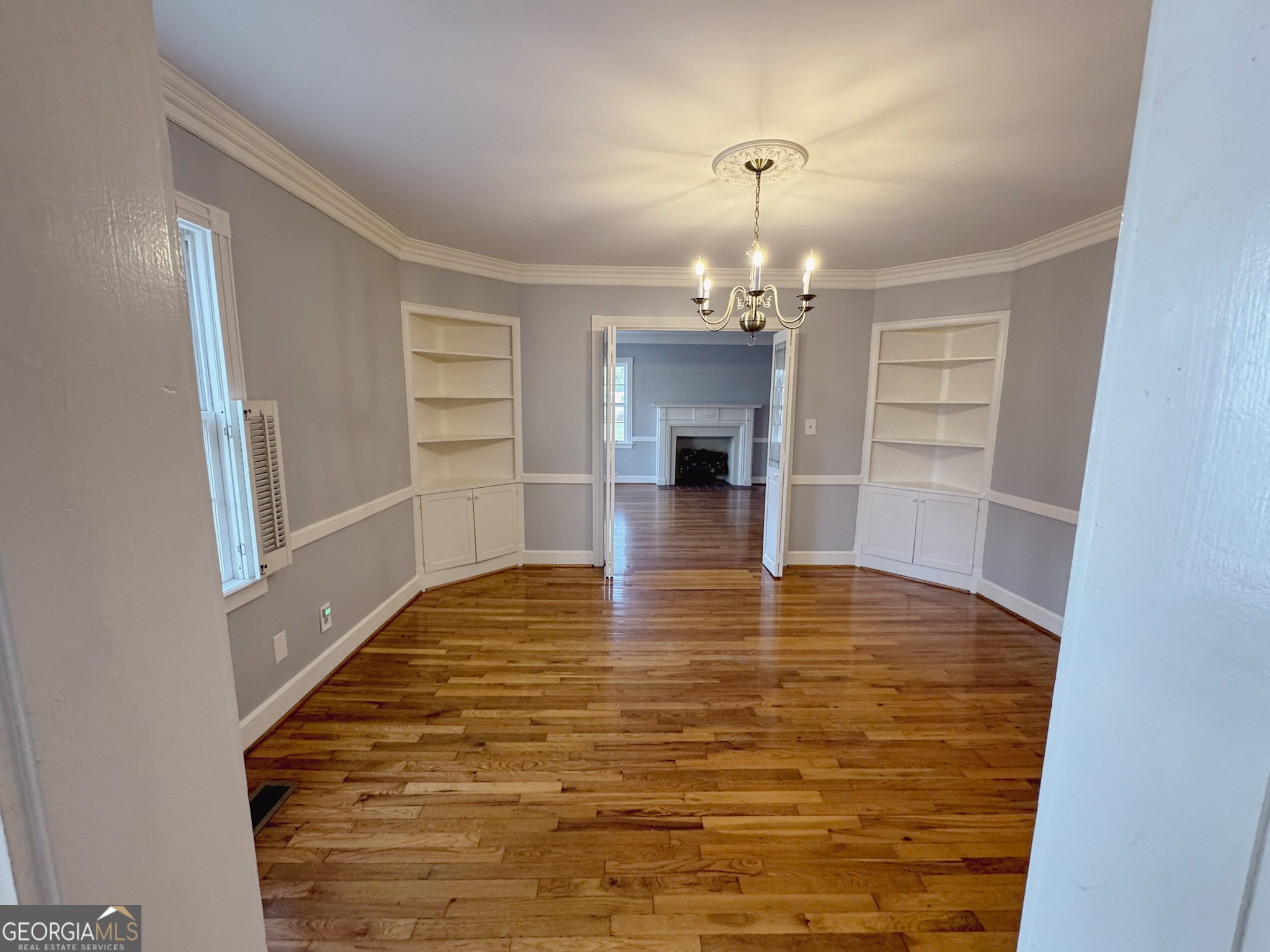 321 N College Street Property Photo 11