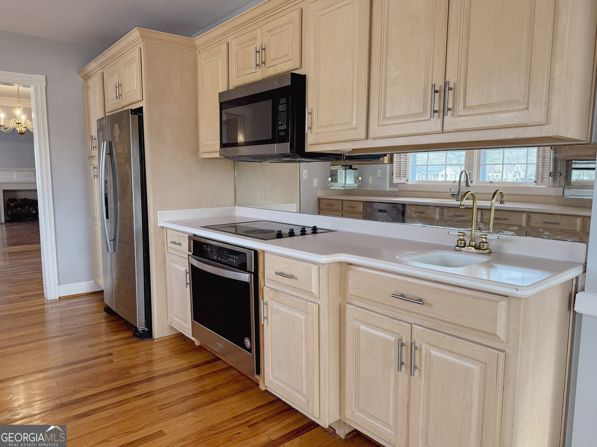 321 N College Street Property Photo 14