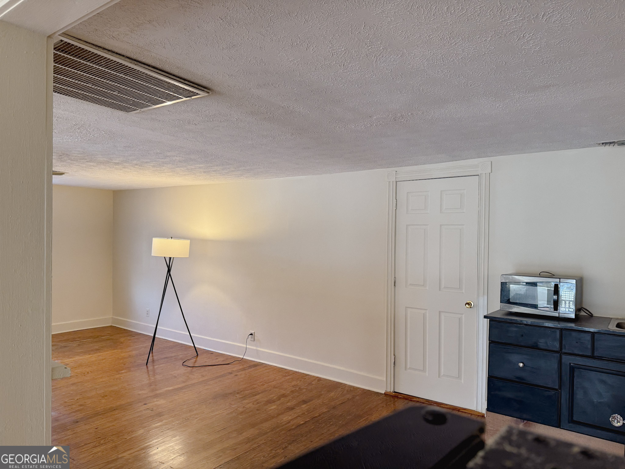 321 N College Street Property Photo 32
