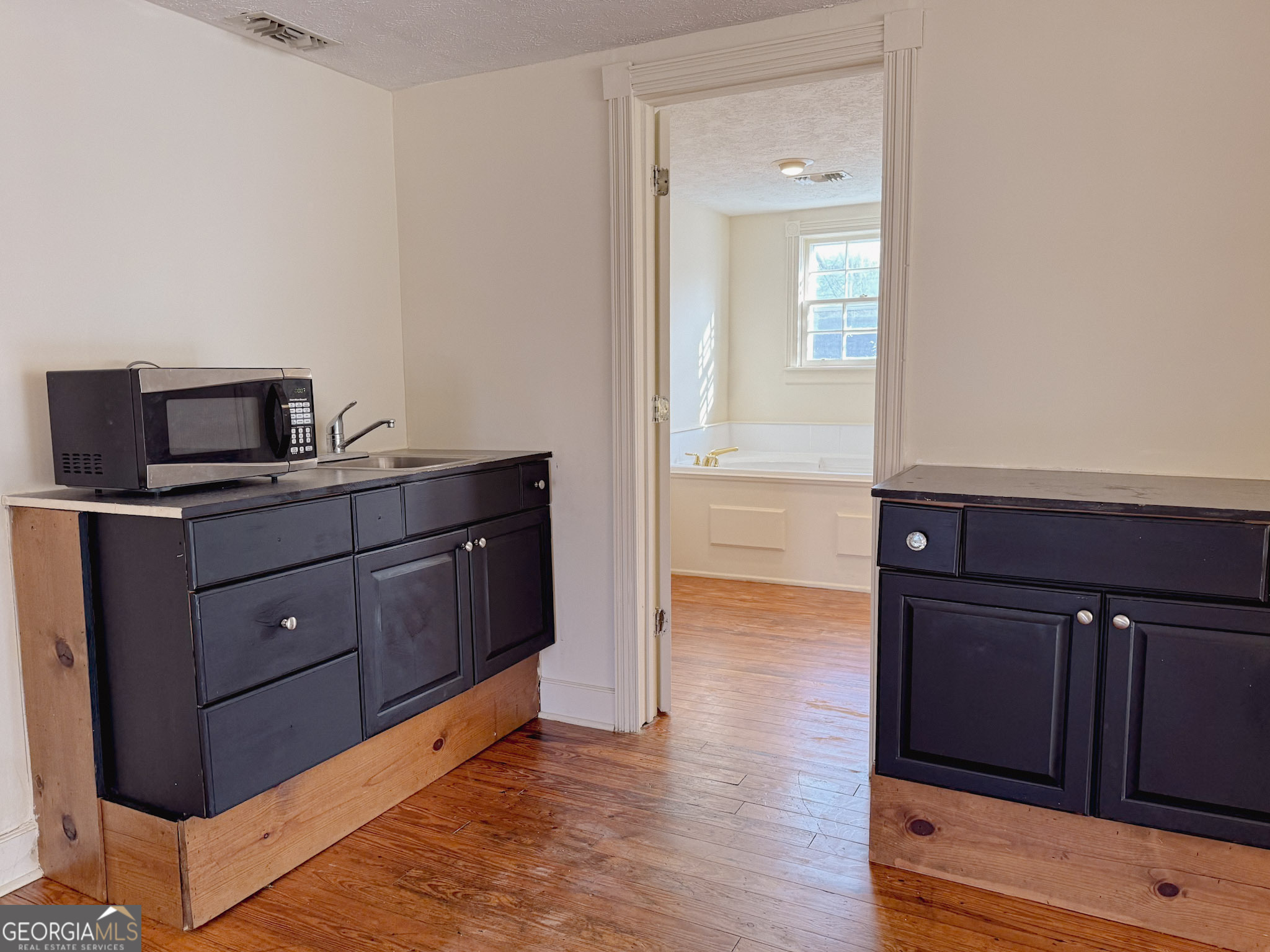 321 N College Street Property Photo 34