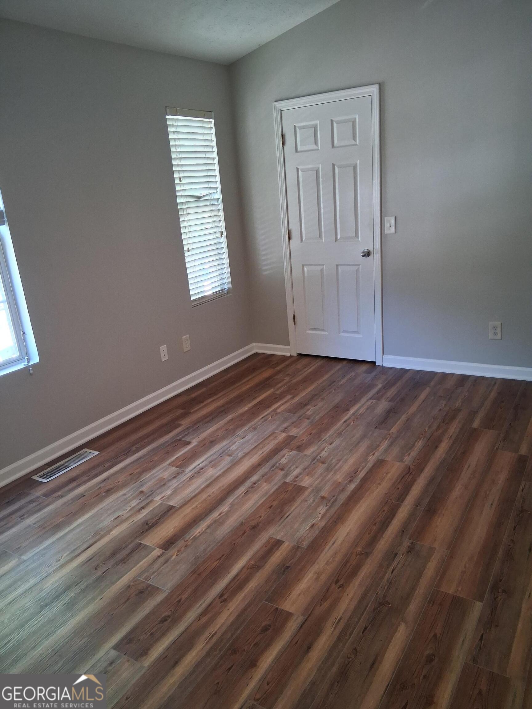 2846 Norfair Loop Property Photo 17