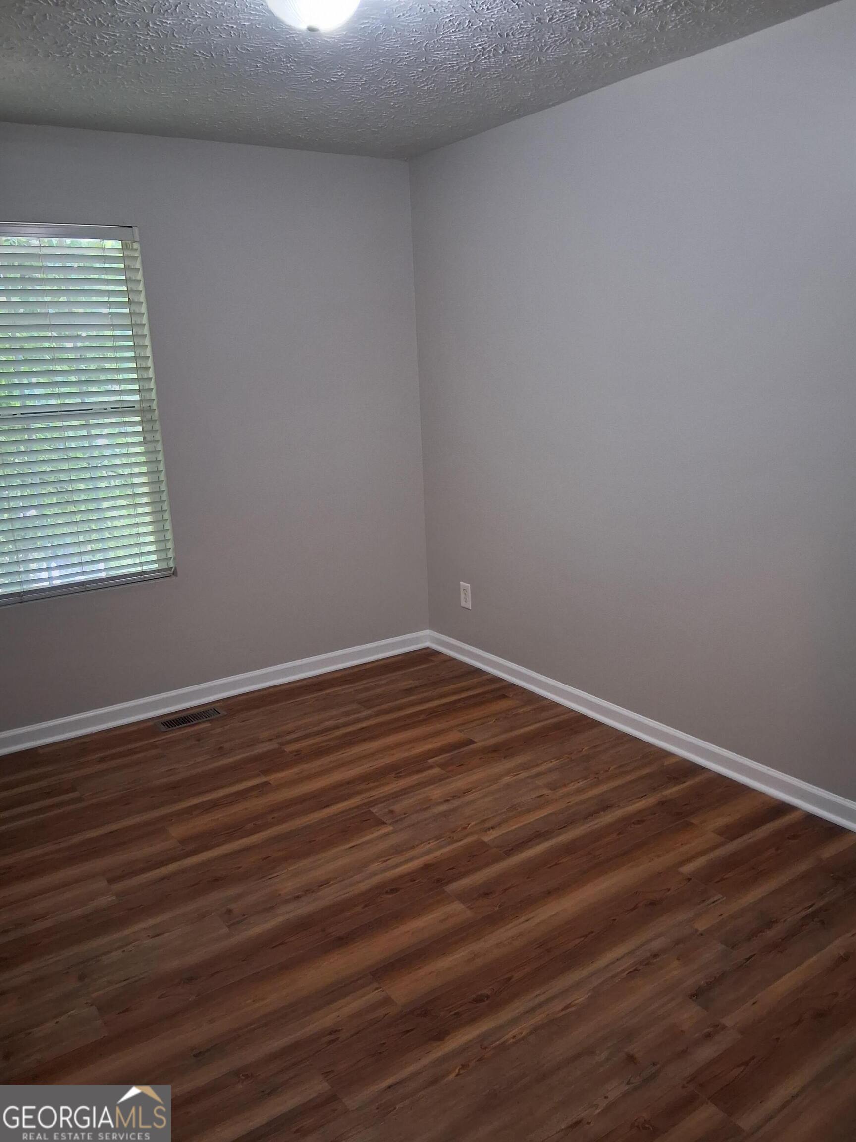 2846 Norfair Loop Property Photo 25