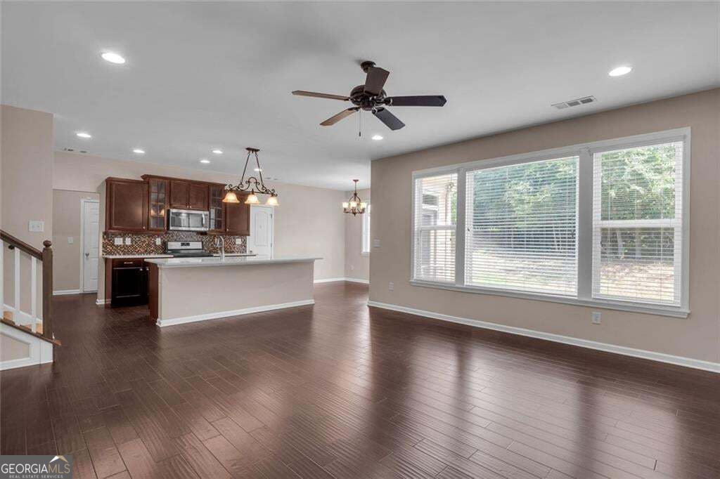 1158 Liberty Park Drive Property Photo 8