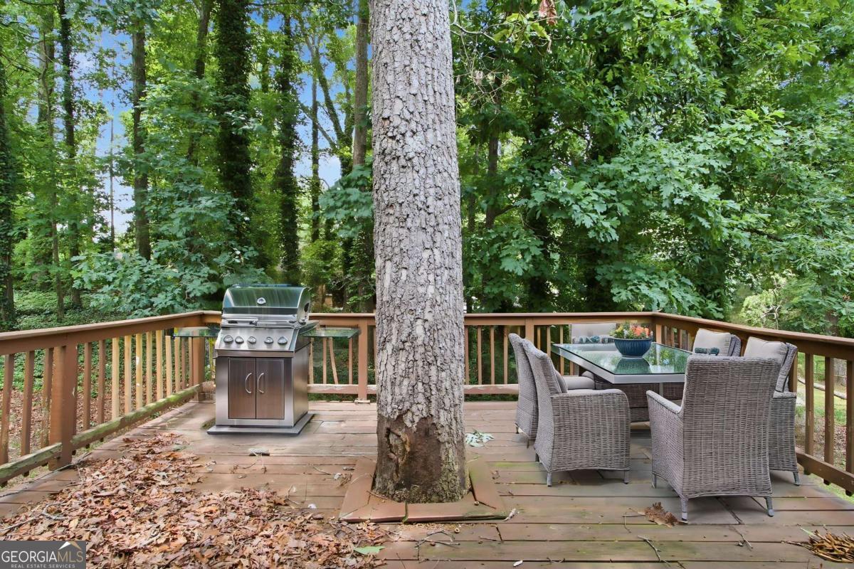 2017 Lindsey Lane Property Photo 8