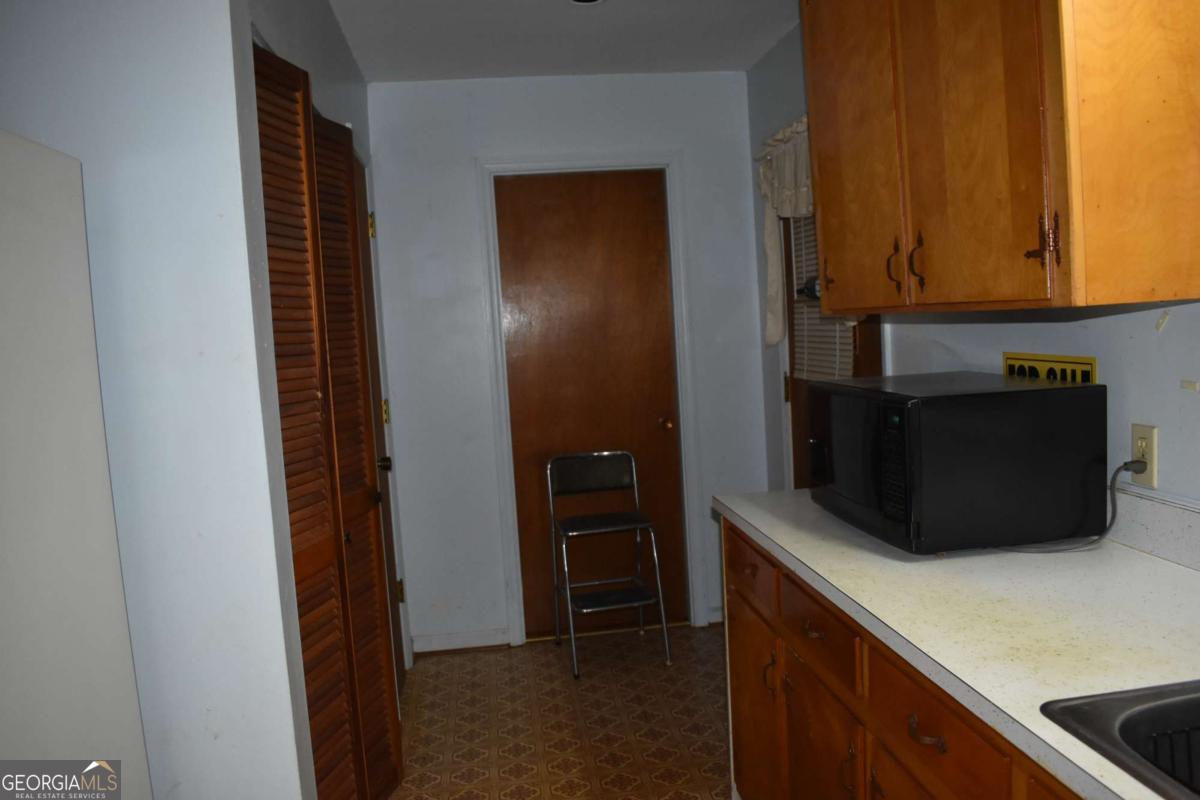 115 Wood Street Property Photo 12