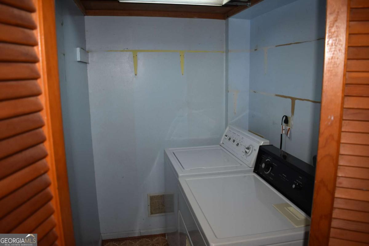 115 Wood Street Property Photo 13
