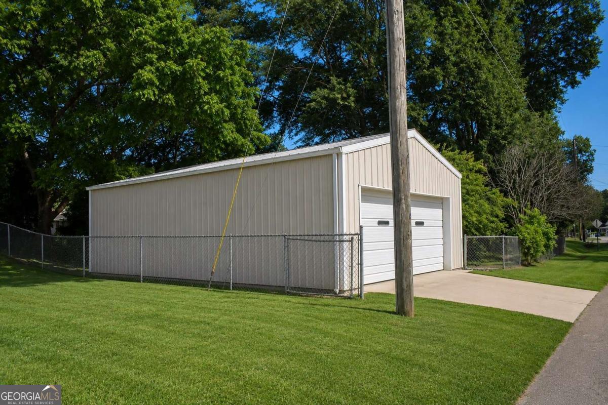 115 Wood Street Property Photo 16