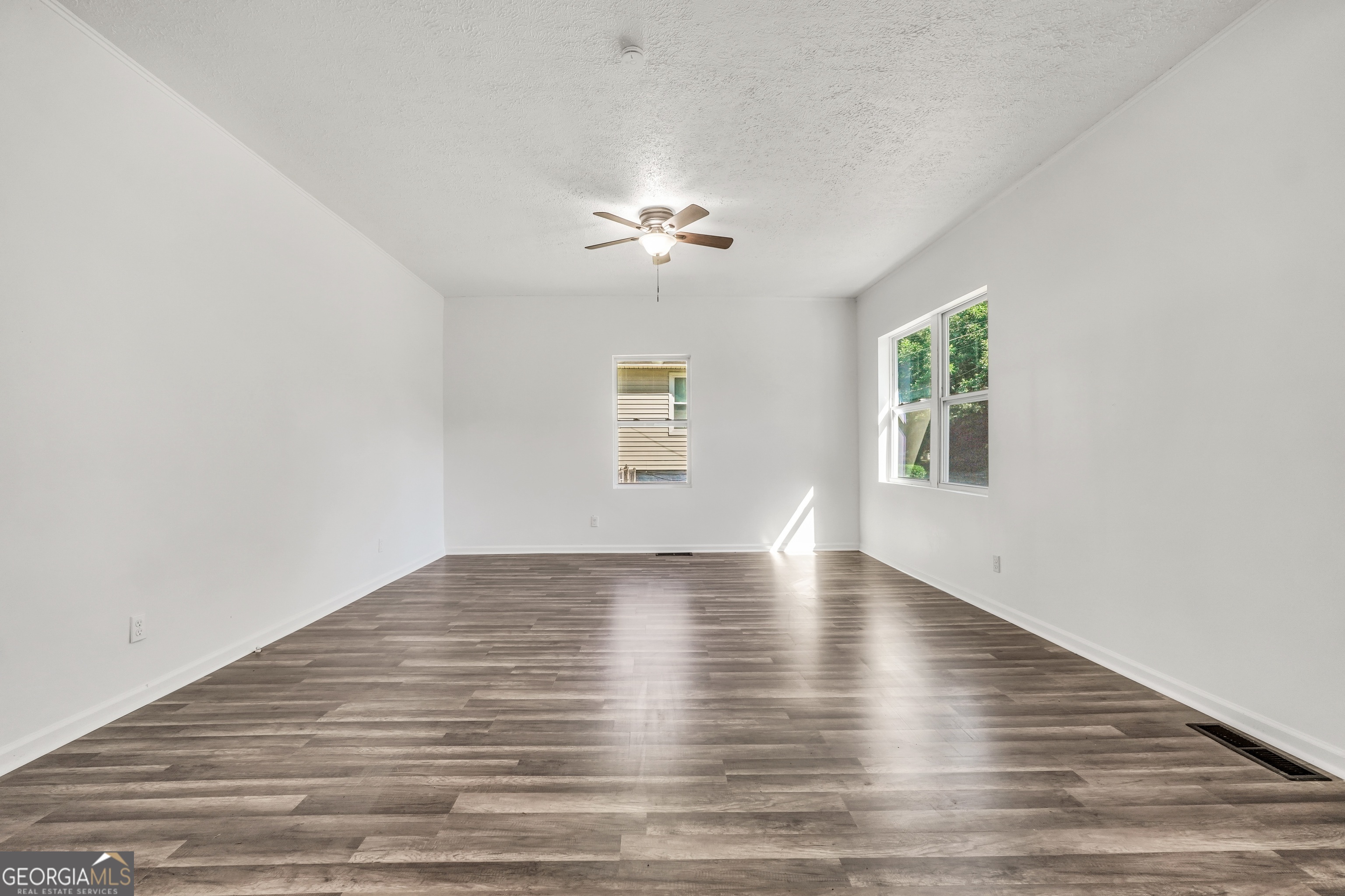 13 Avenue D Property Photo 4