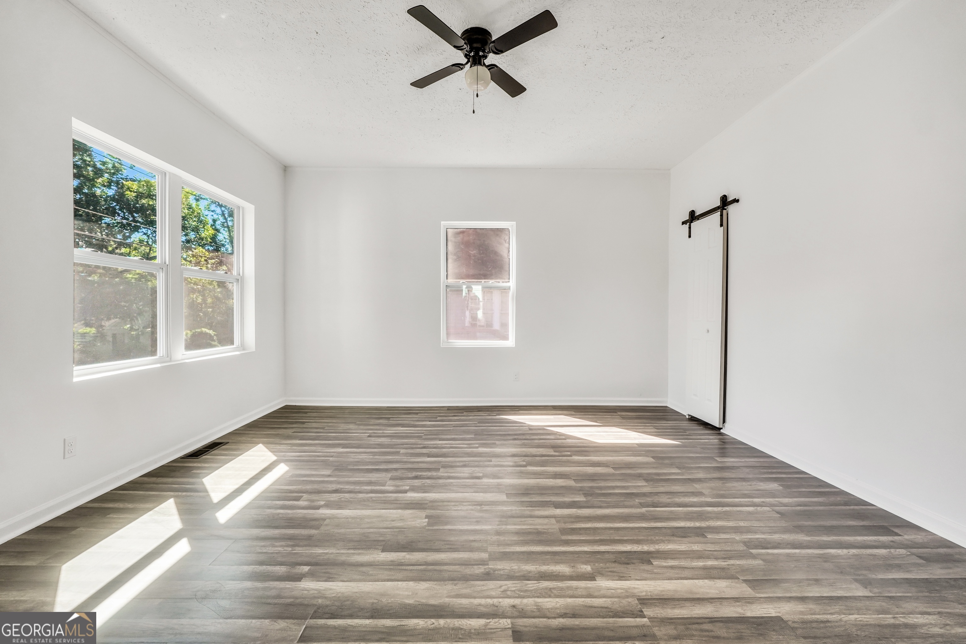 13 Avenue D Property Photo 10