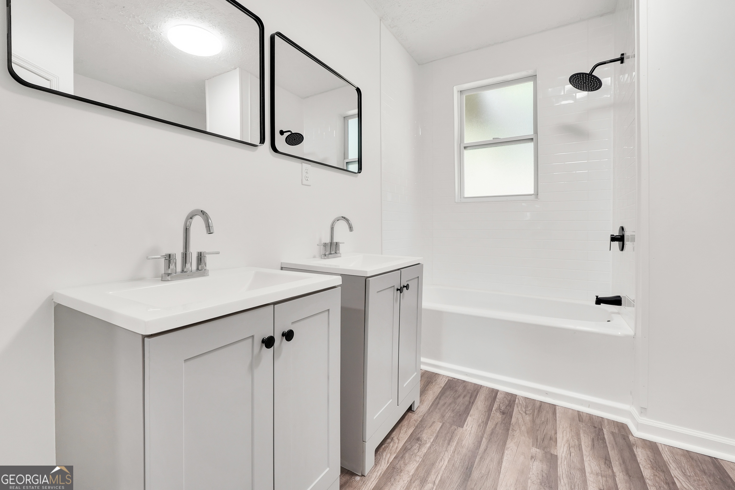 13 Avenue D Property Photo 20