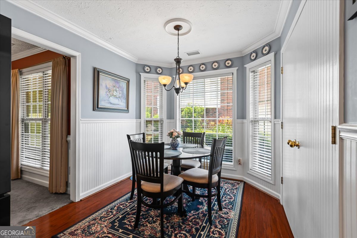 370 Oakpark Terrace Property Photo 15