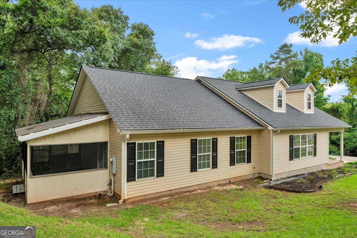 222 Blue Ridge Lane Property Photo 3