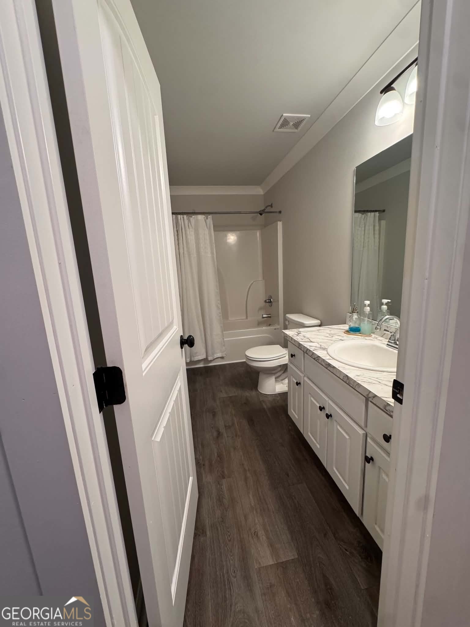 141 Rolling Woods Lane Property Photo 22