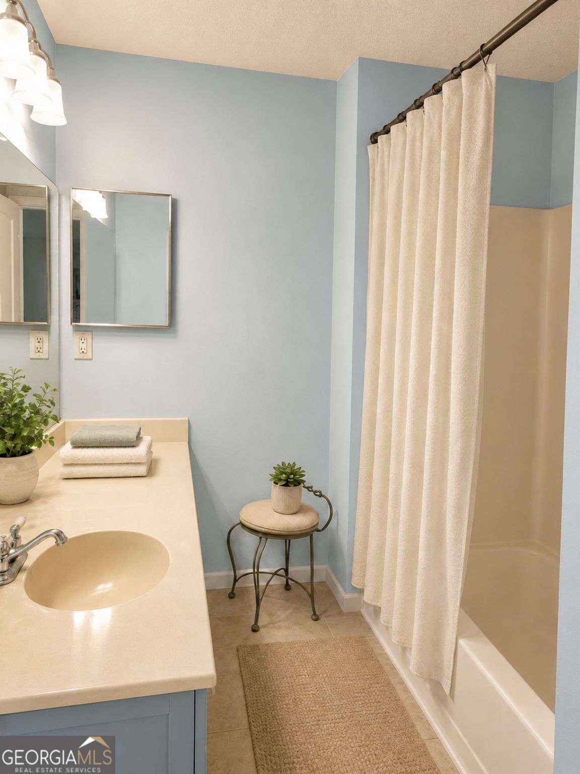1102 Pine Tree Drive # 1102 Property Photo 22