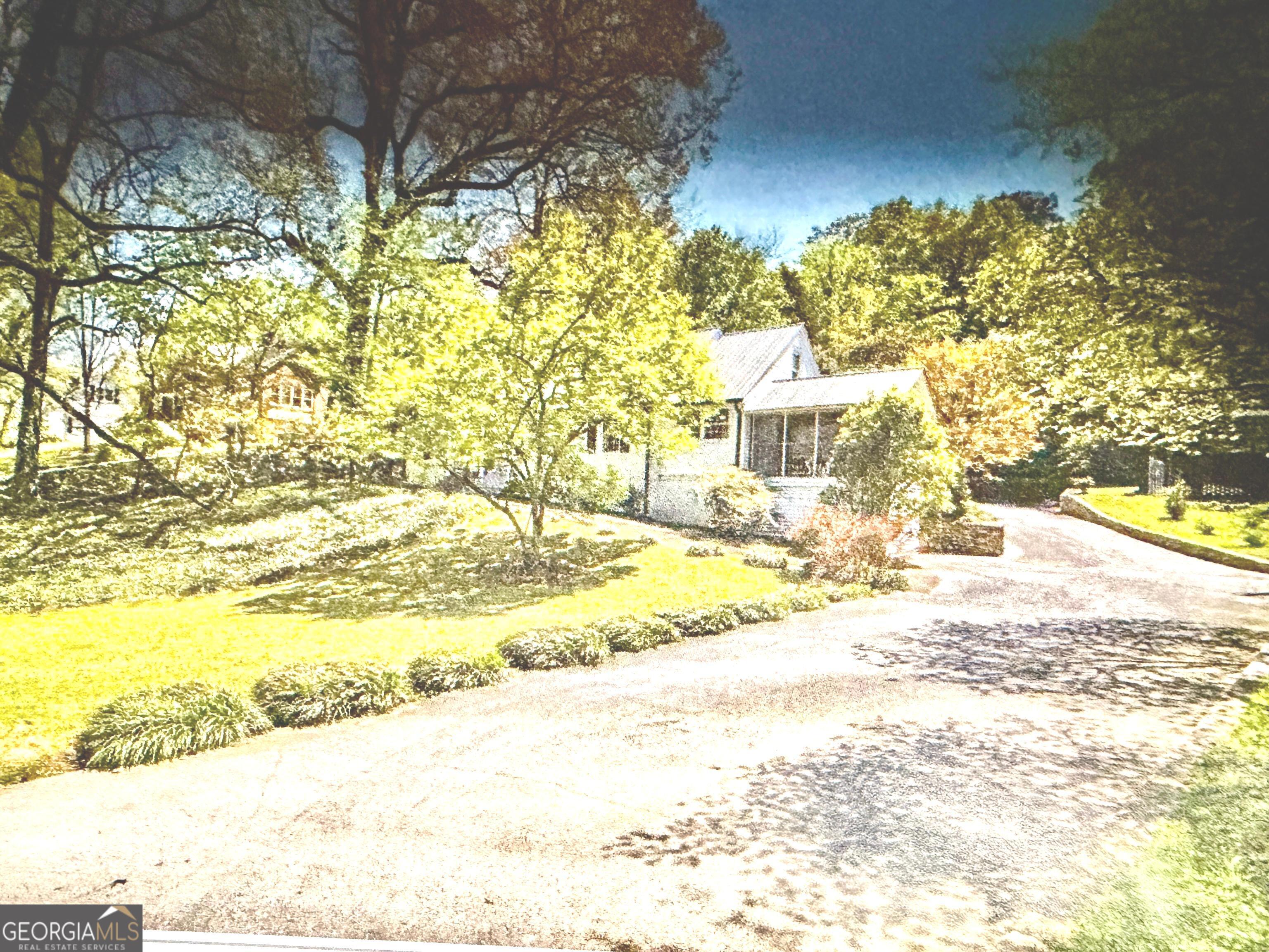 323 Trammell Street Property Photo 1
