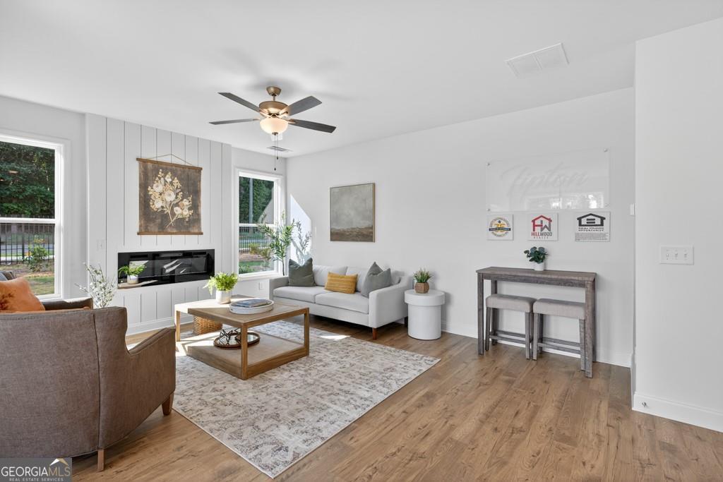 159 Windsor Park Court Property Photo 4