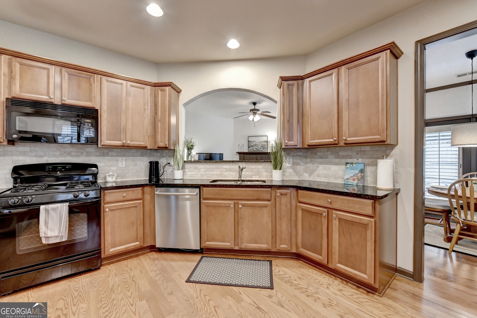 4805 Mistybrooke Court Property Photo 9