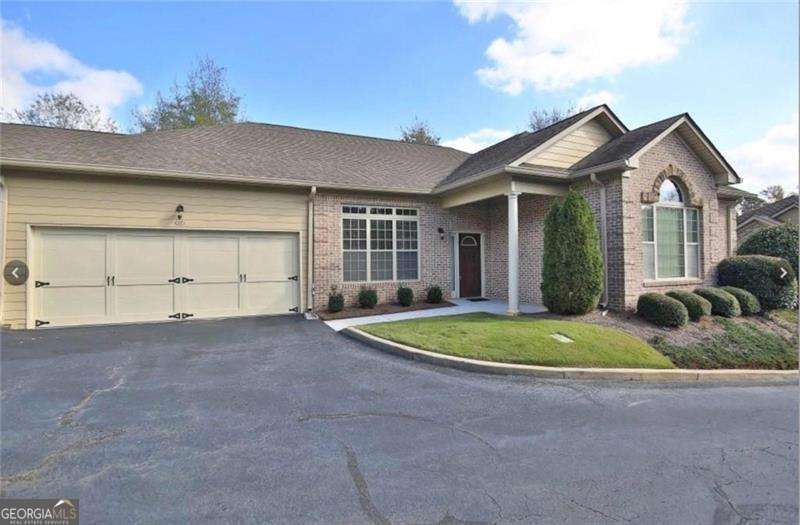 526 Mount Park Drive Property Photo 1