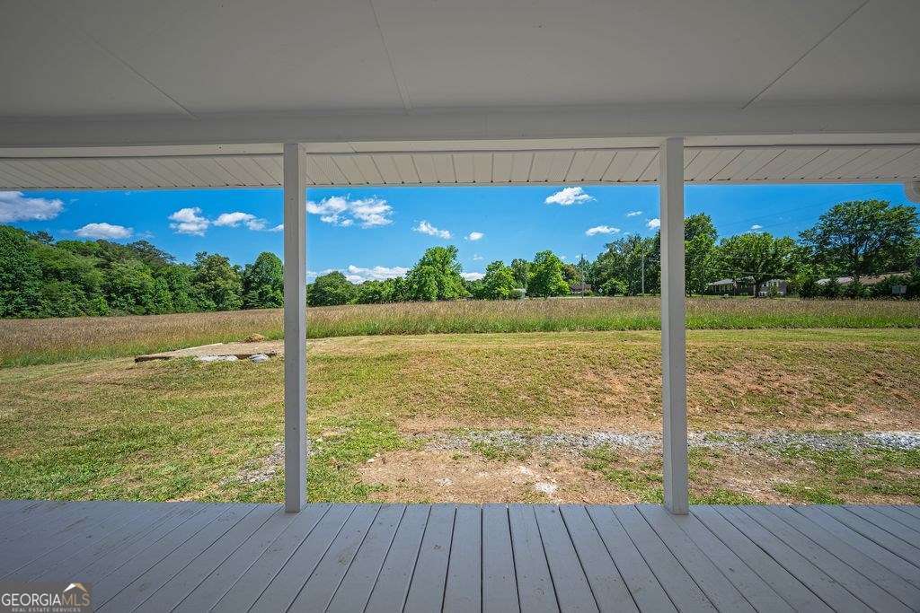 9340 Old Hwy 76 Property Photo 2