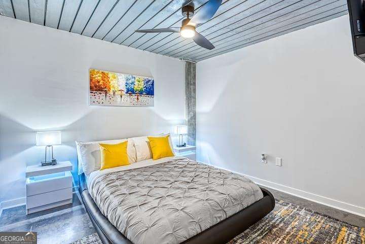 620 Glen Iris Drive Ne # 106 Property Photo 10
