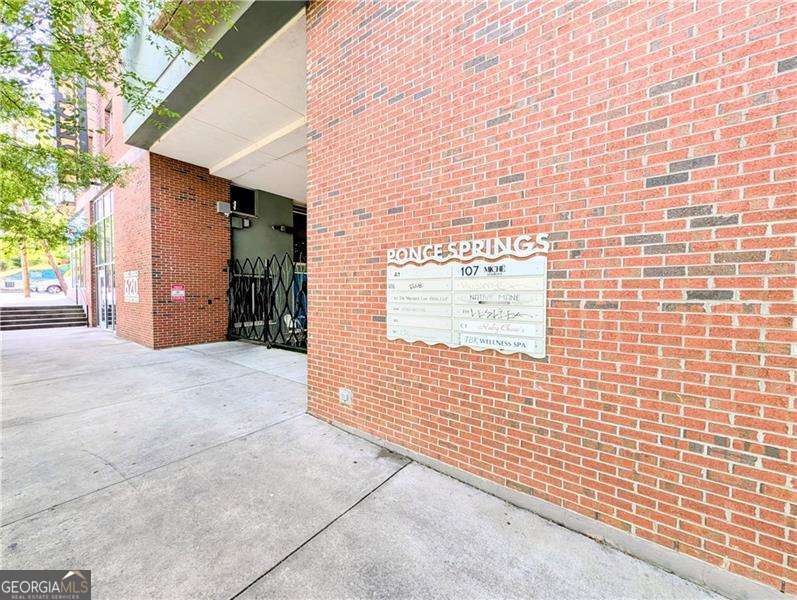 620 Glen Iris Drive Ne # 106 Property Photo 24