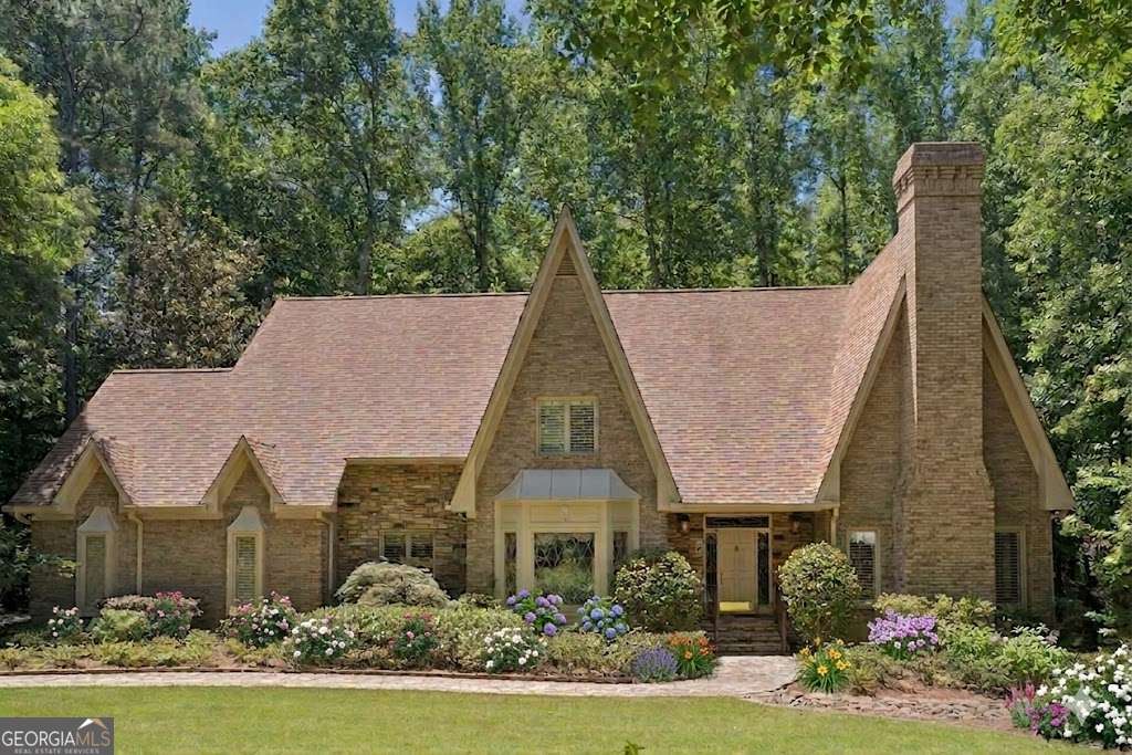 4957 Chedworth Drive Property Photo 1