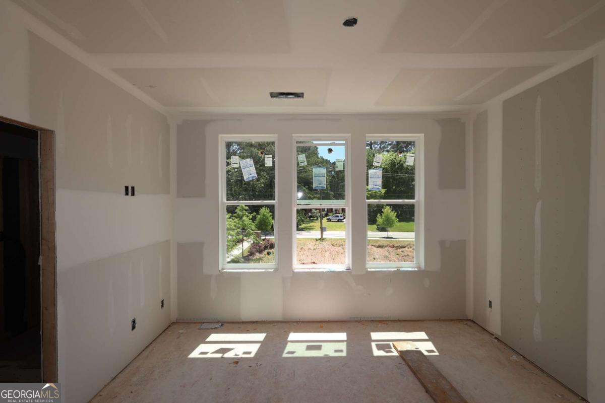 642 Memphis Drive Property Photo 9