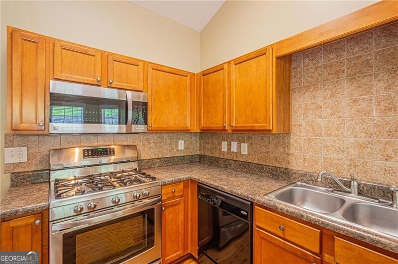67 Nashport Lane Property Photo 8