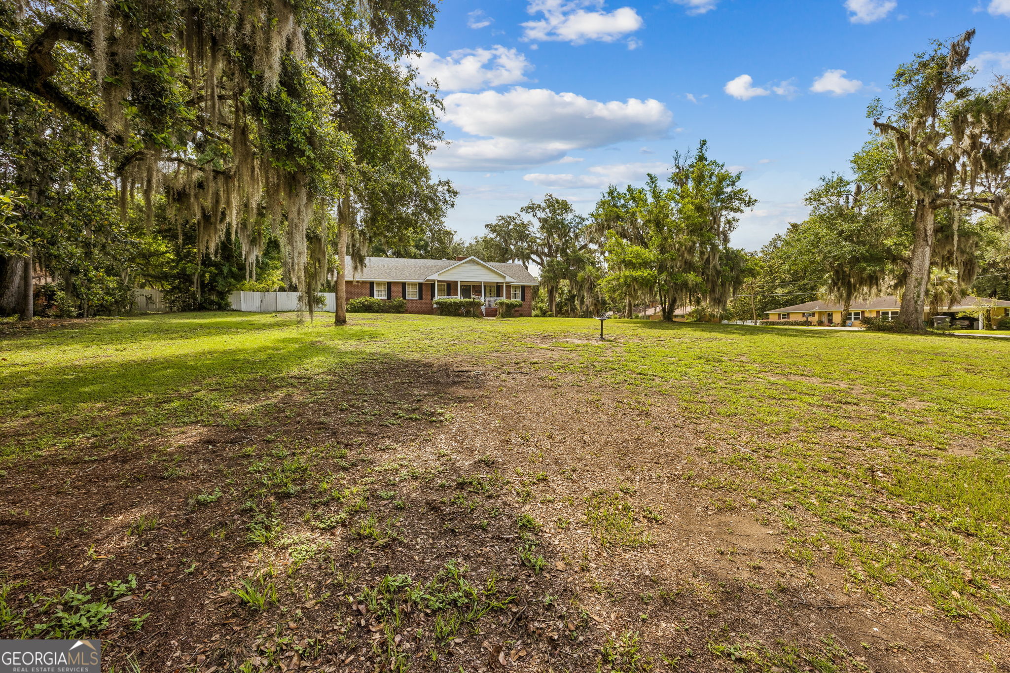 300 Dilworth Street Property Photo 6