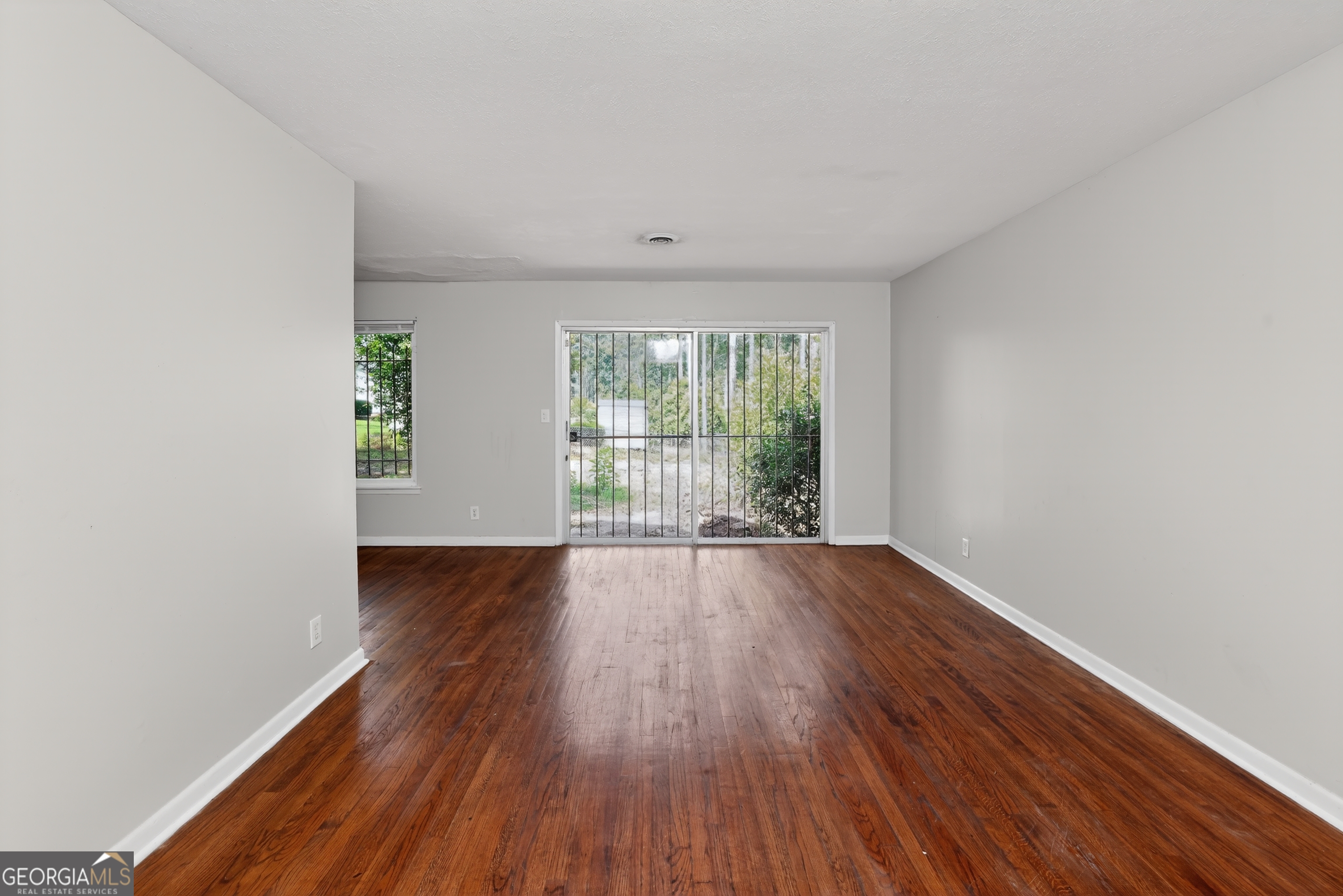 2319 Shadowood Drive Property Photo 6