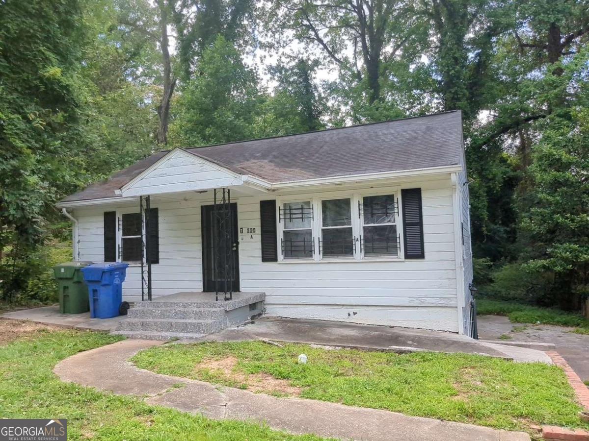 668 Charlotte Place NW Property Photo 1