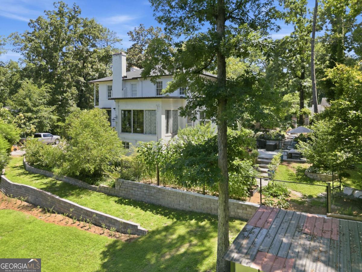 3155 Ingleside Drive Ne Property Photo 6