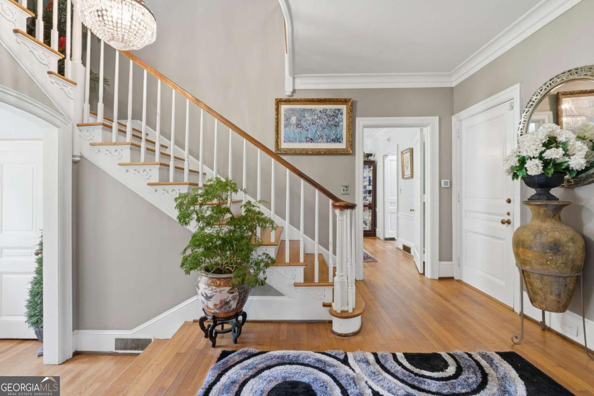 3155 Ingleside Drive Ne Property Photo 16
