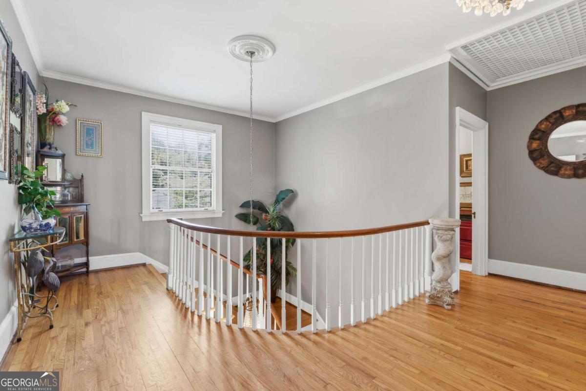 3155 Ingleside Drive Ne Property Photo 51