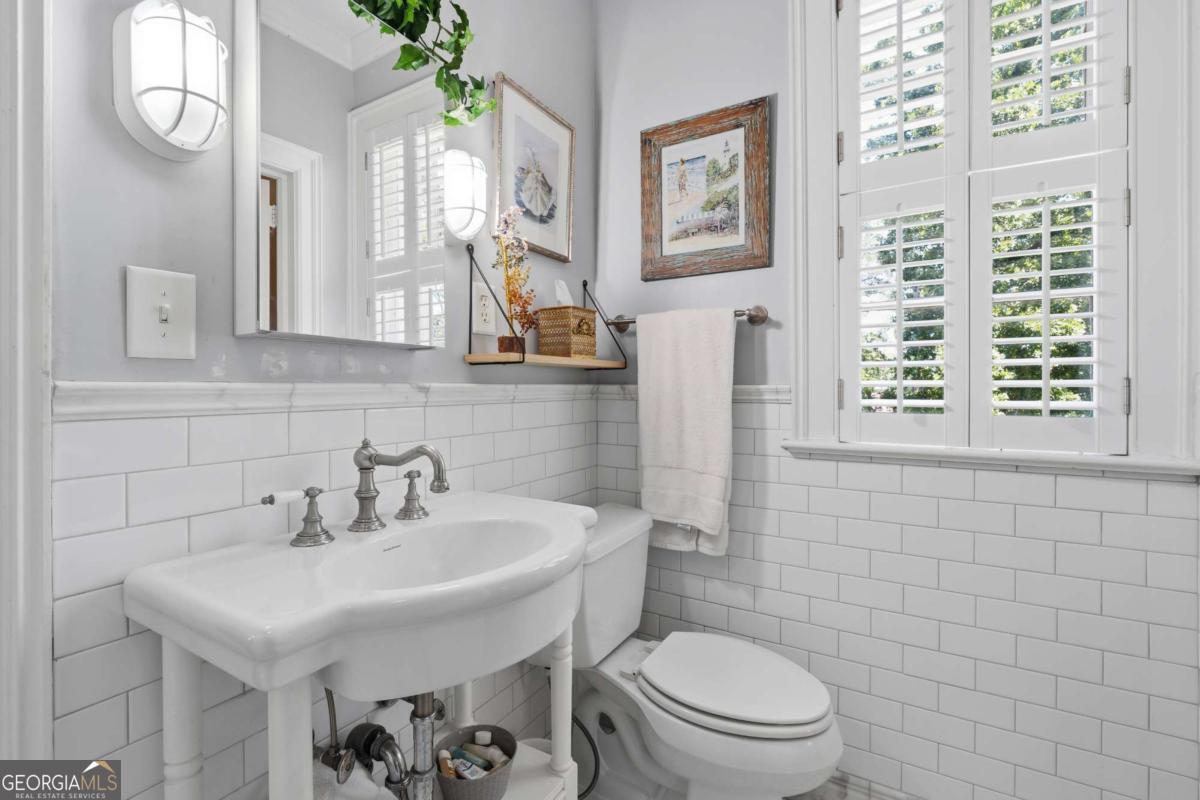 3155 Ingleside Drive Ne Property Photo 55