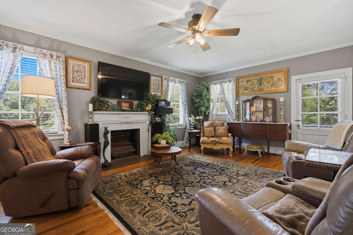 3155 Ingleside Drive Ne Property Photo 57