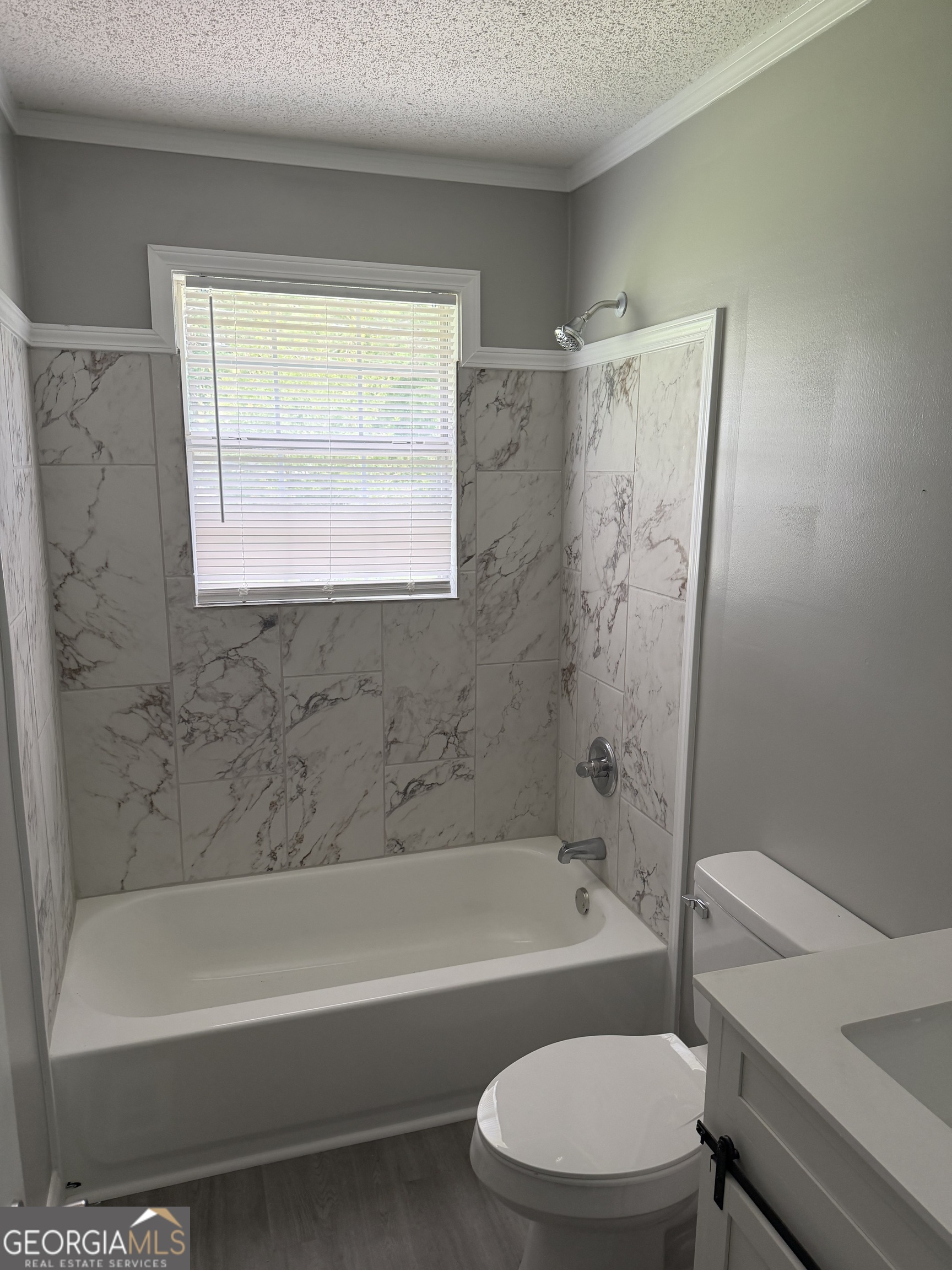 232 North Street Property Photo 9