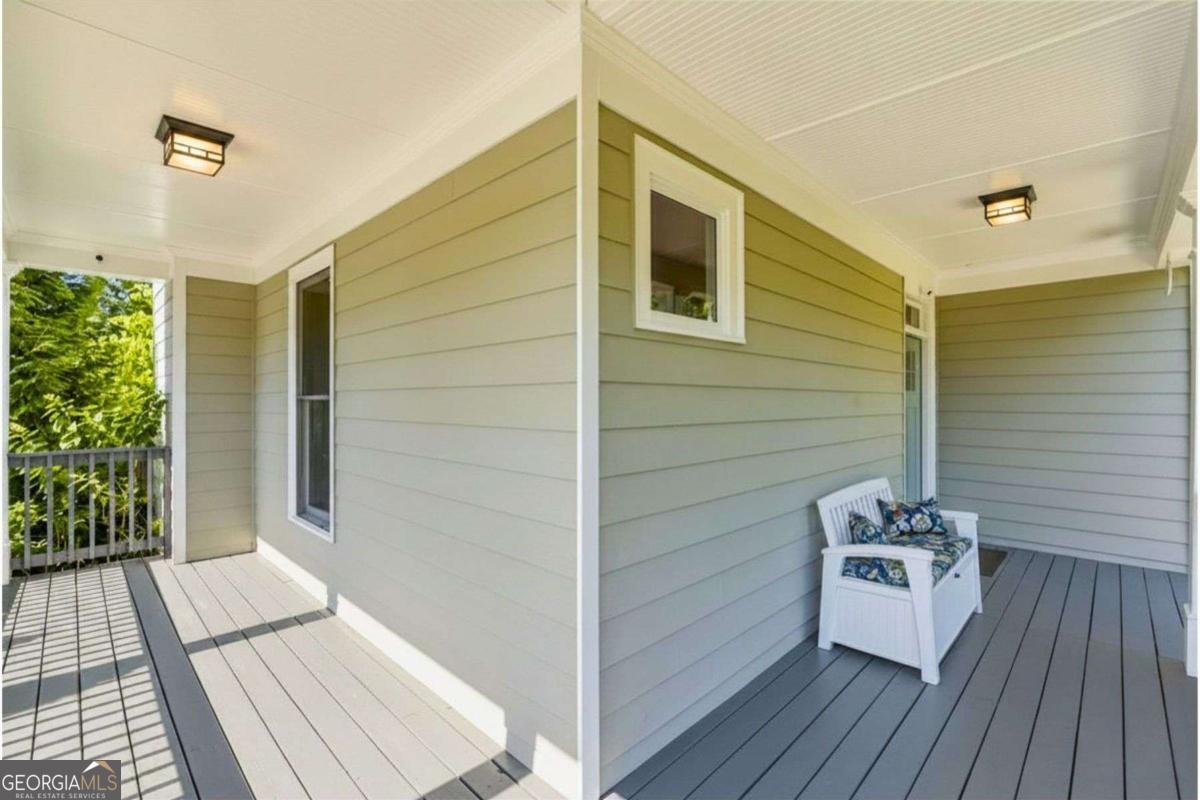 1324 Cambridge Avenue Property Photo 3
