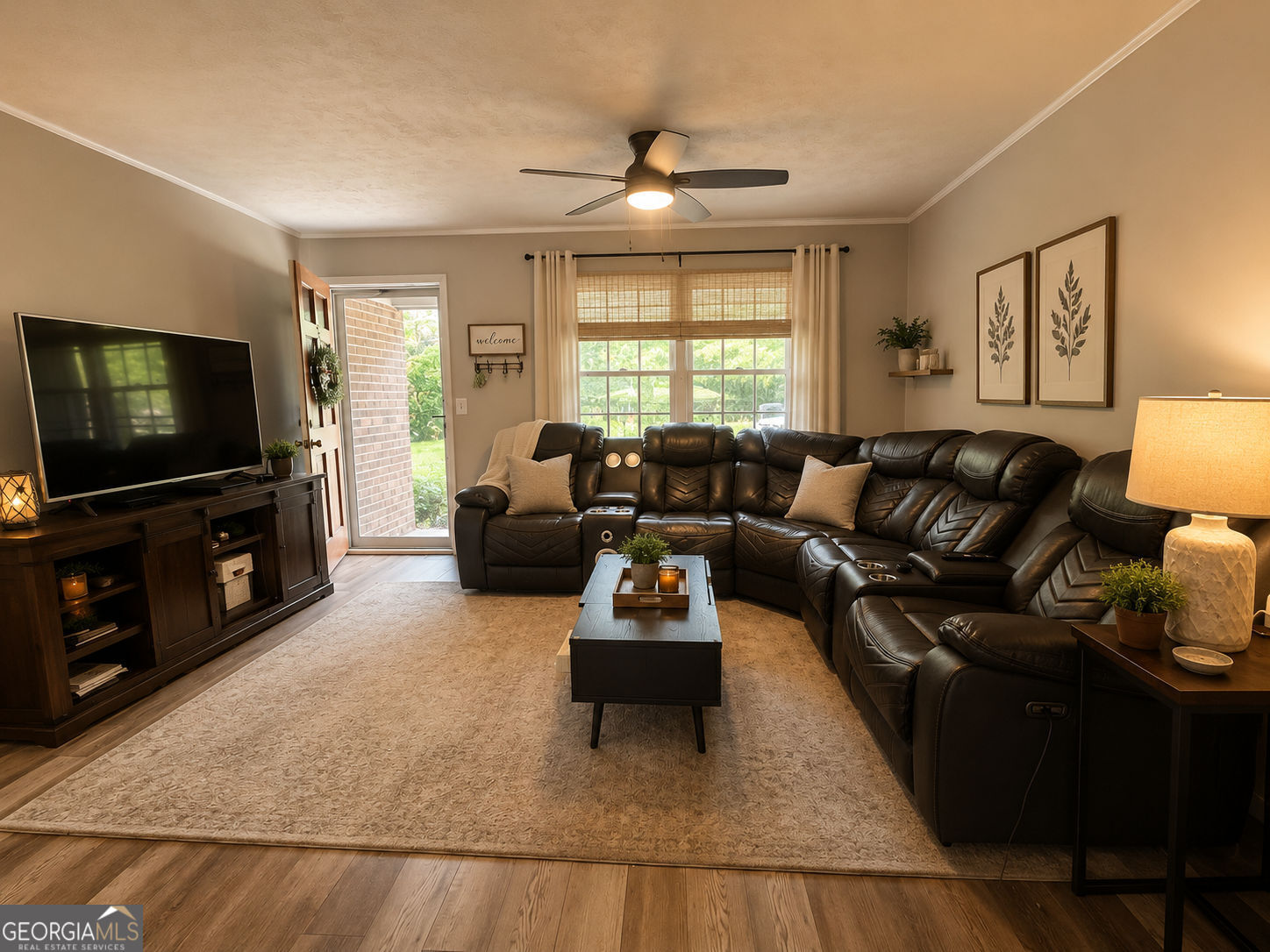 40 Flint Hill Drive Property Photo 2