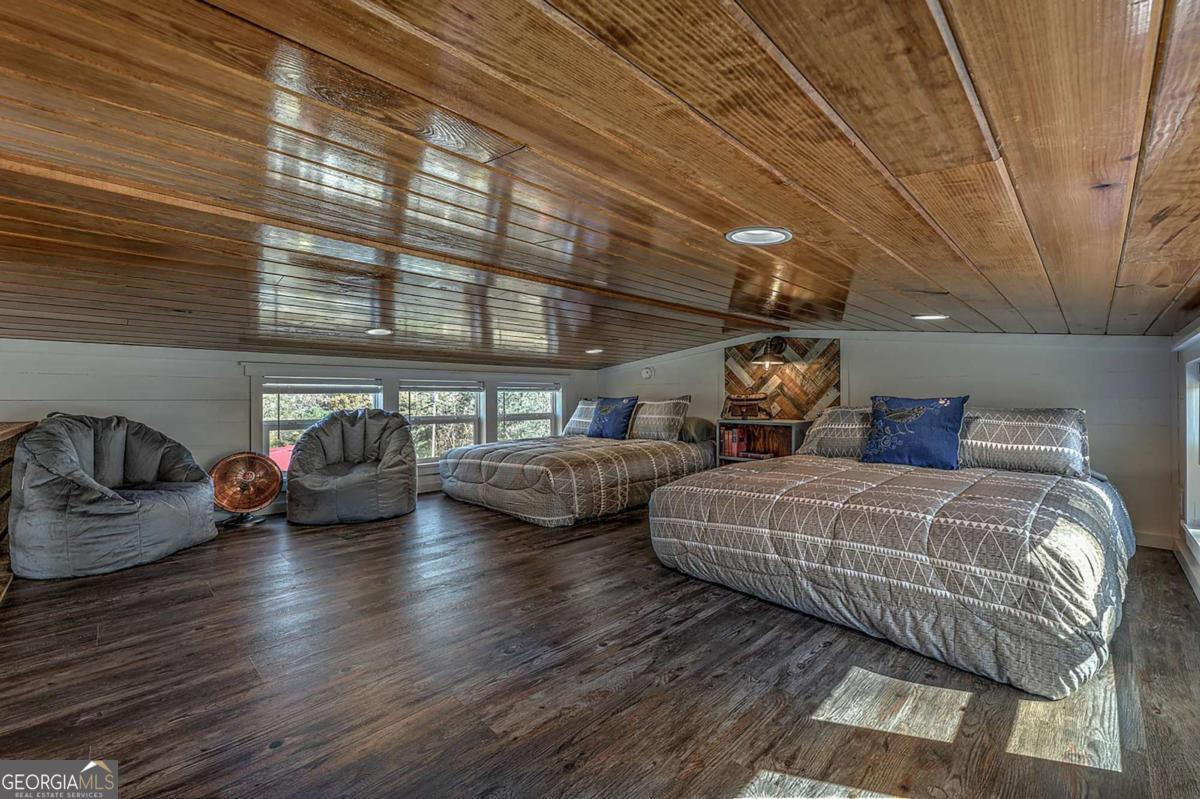 476 Property Photo 5