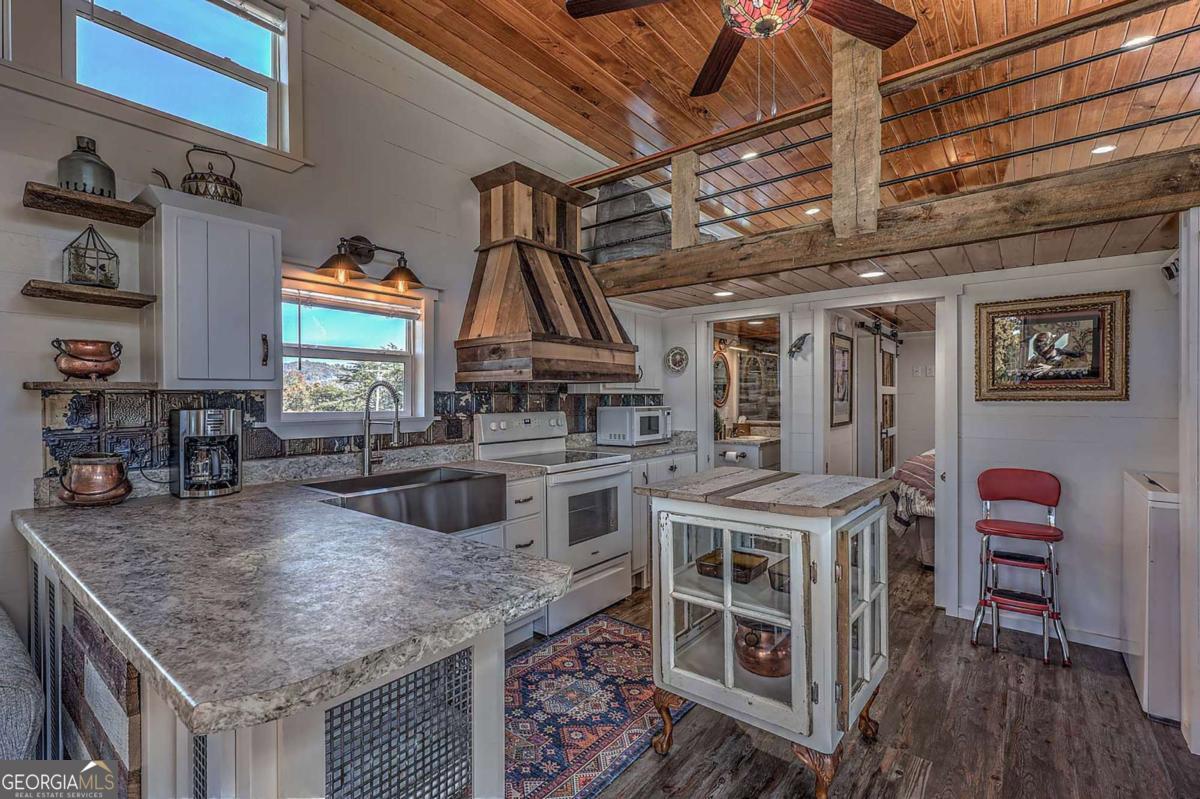 476 Property Photo 10