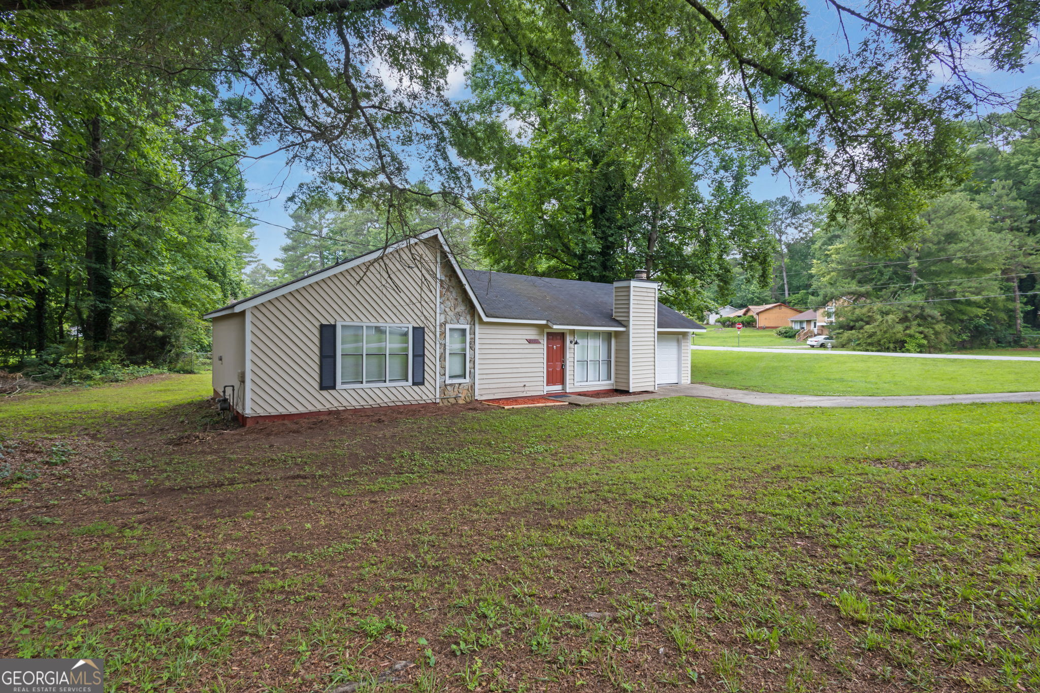 8997 Huntwood Lane Property Photo 2