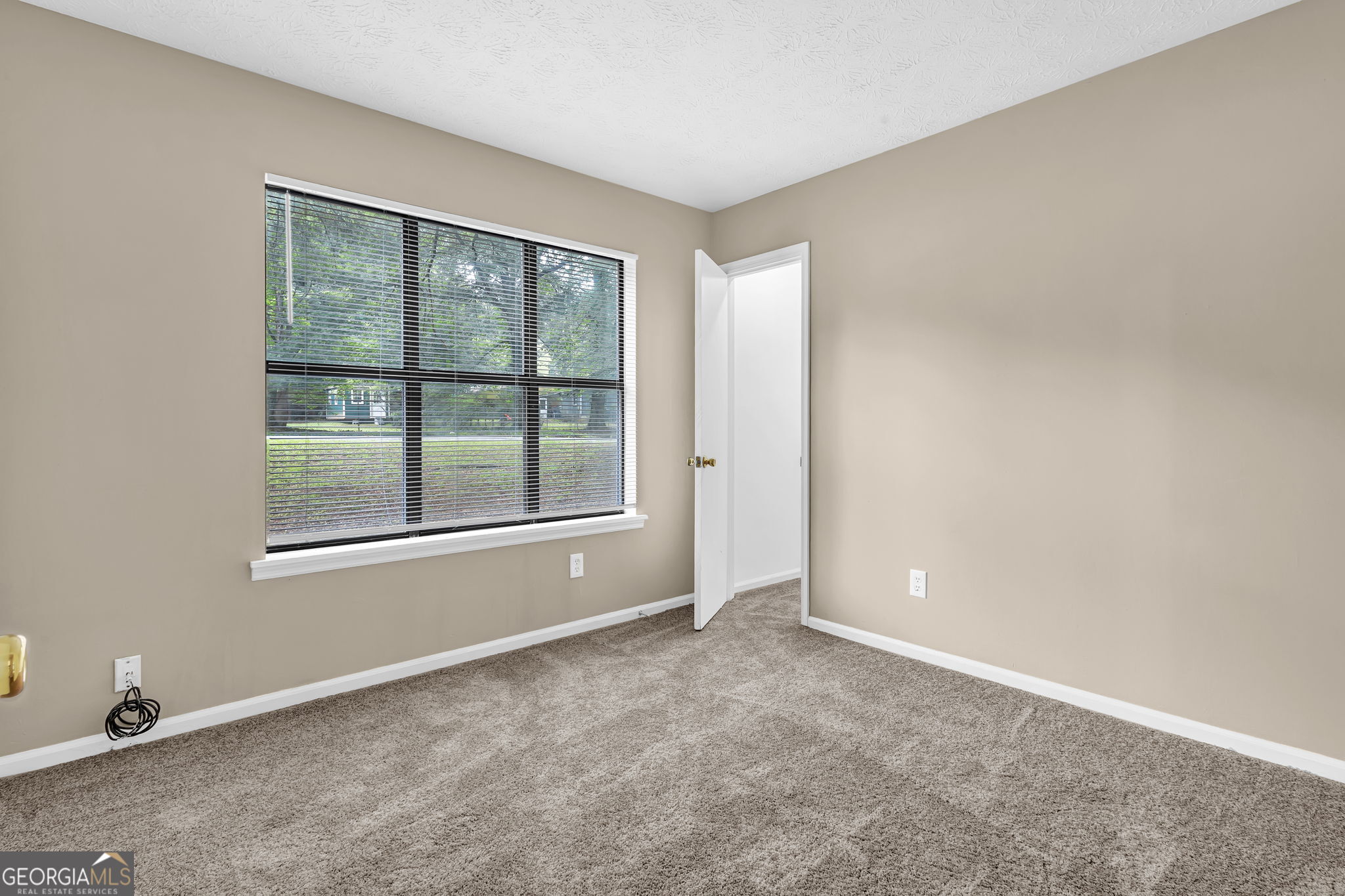 8997 Huntwood Lane Property Photo 7